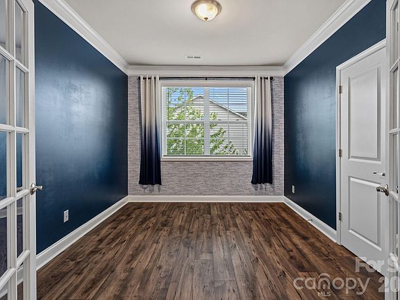 4th image of 3075 Lydney Cir