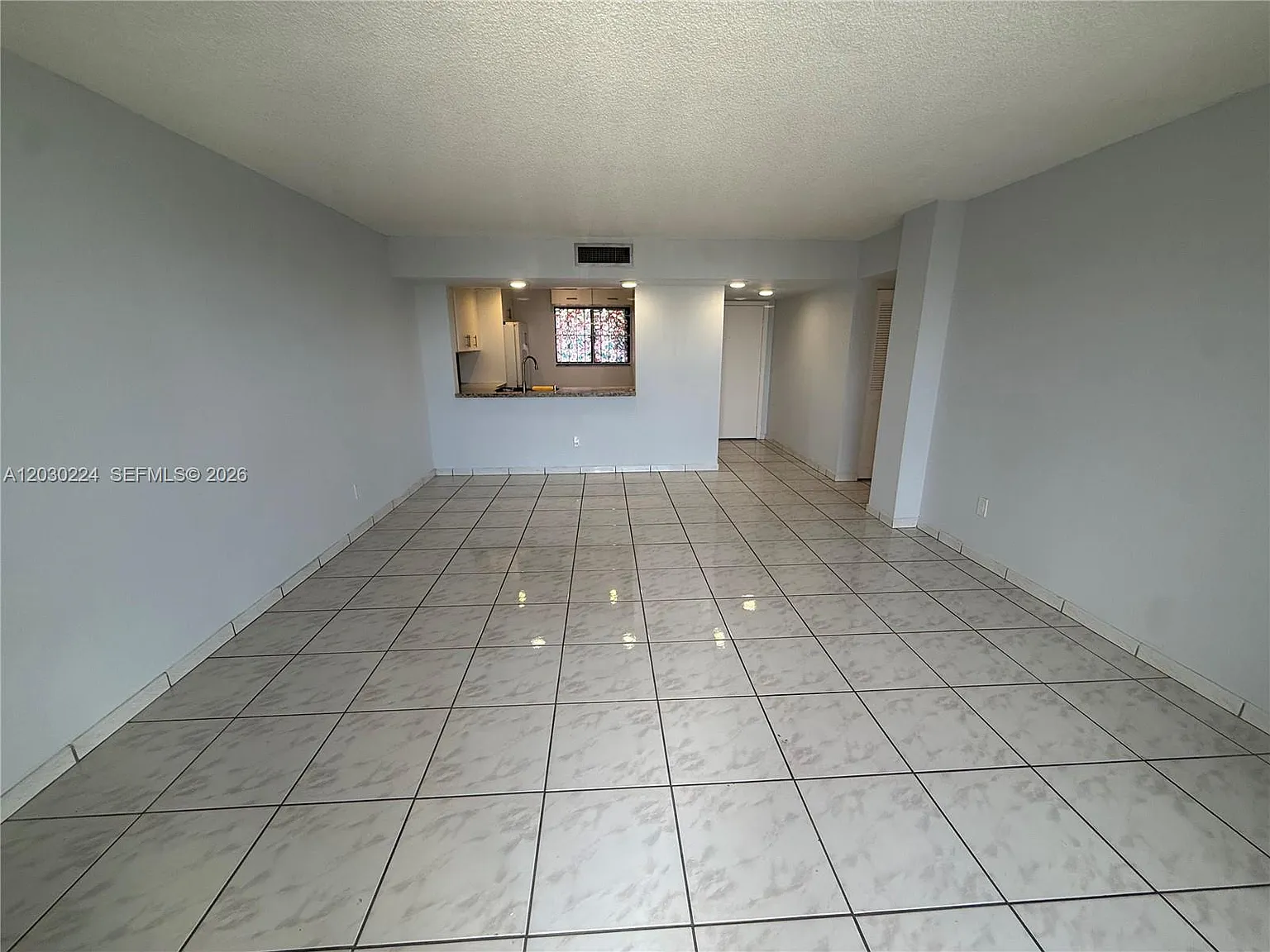 Fox Chase Condo #2 — Photo 2