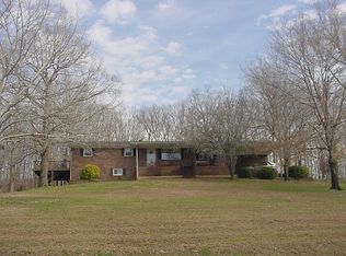 1174 Pope Circle Rd, Waynesboro, TN 38485