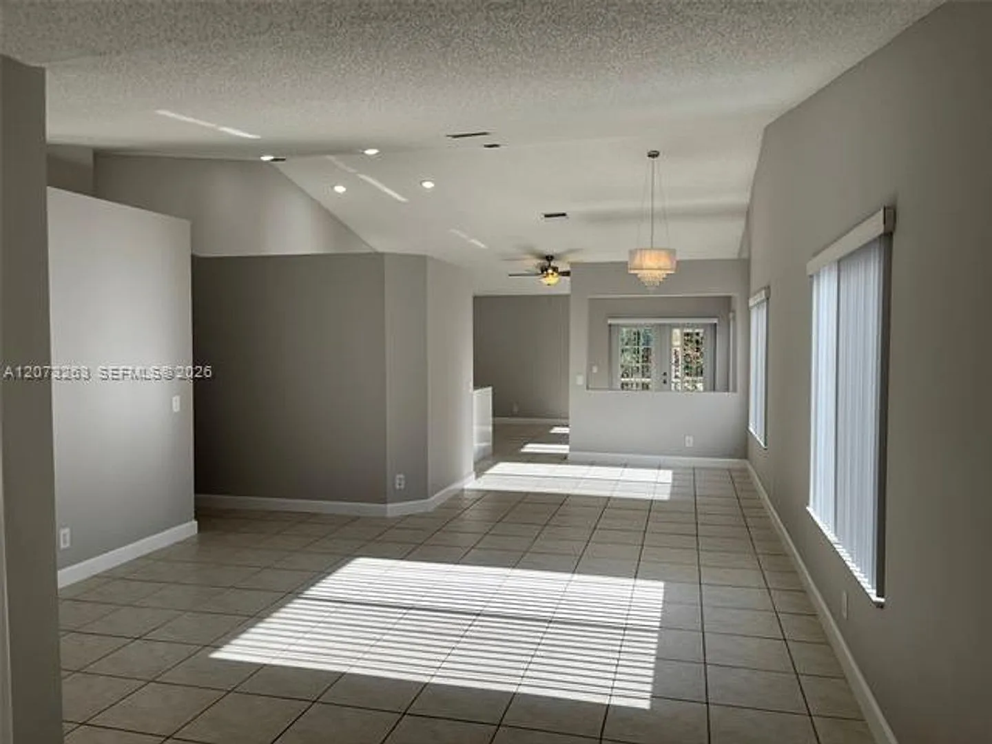 1542 Presidio Dr # 0, Weston, FL 33327 — Photo 4