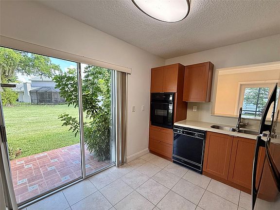 3rd image of 14353 SW 150th Ter