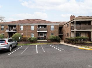 323 Gill Ln APT 12L, Iselin, NJ 08830