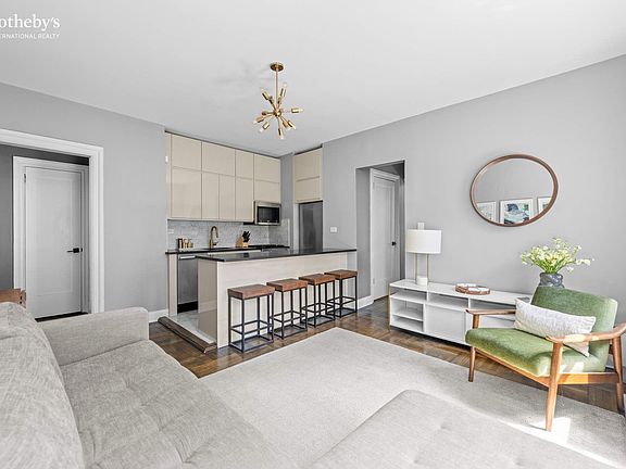 4th image of 270 W 11th St APT 3G