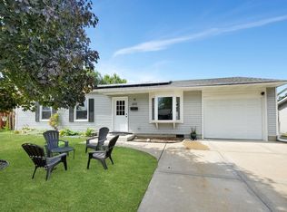 432 Holden Ave, Romeoville, IL 60446