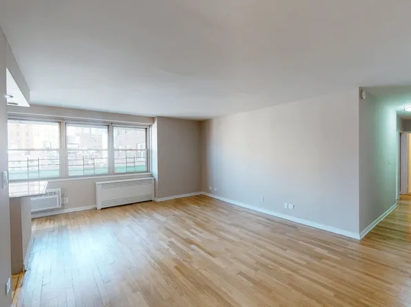 310 Greenwich Street image 4 of 12