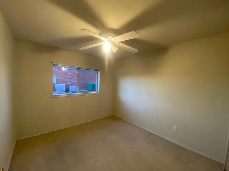 2128 Modoc Dr — Photo 6