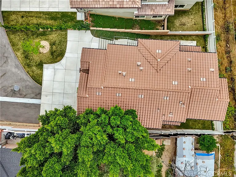 12511 Haleh Ln — Photo 47