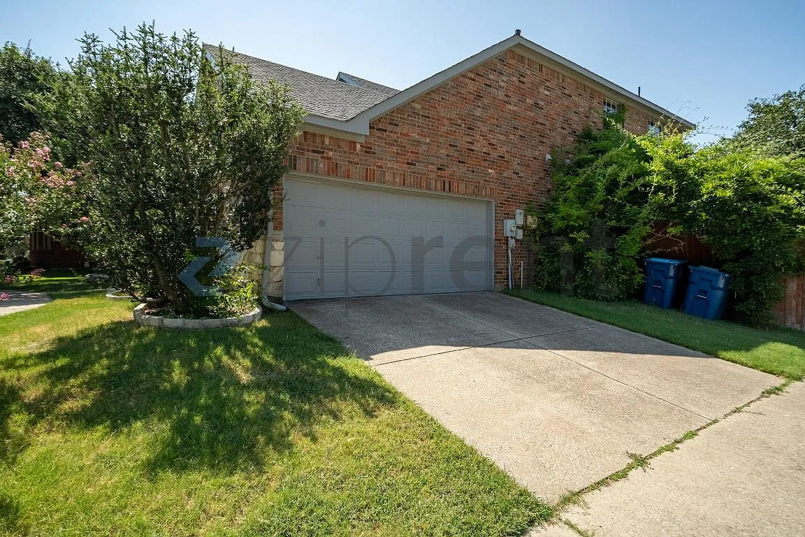 5 bed, 3609 sqft, $3,595 — Photo 4