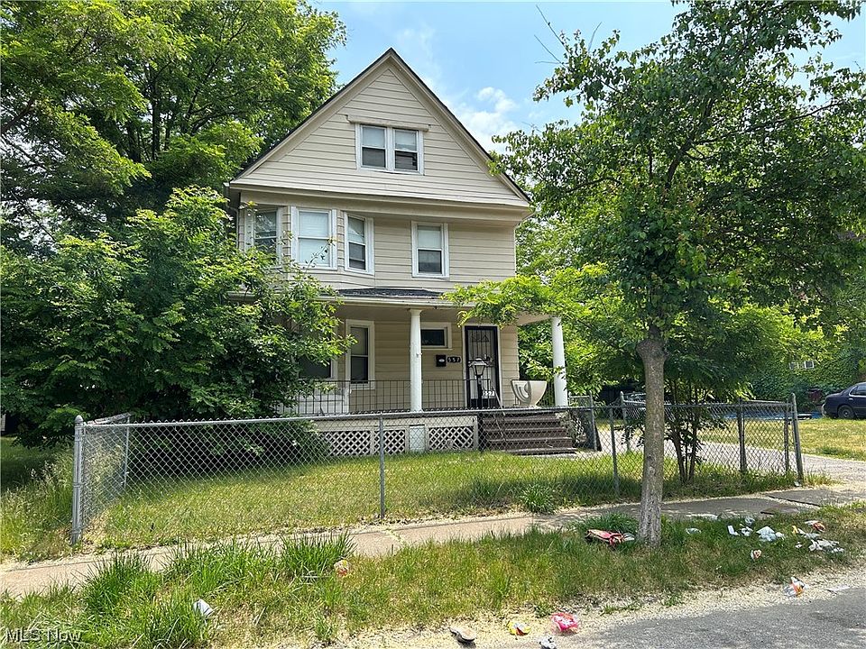 1st image of 557 E 117th St