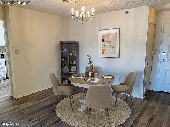 3rd image of 15101 Interlachen Dr #1-507