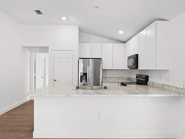 5870 NW Pine Trail Cir — Photo 18
