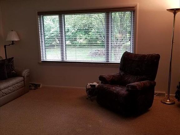 5th image of 2131 S Catherwood Ave