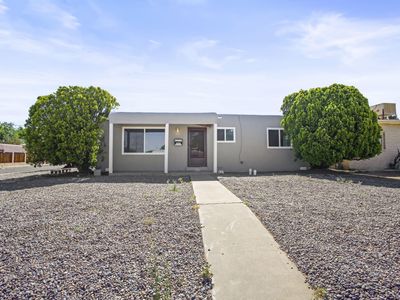 2354 Valencia Dr NE, Albuquerque, NM, 87110
