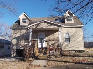 817 N 4th St, De Soto, MO 63020