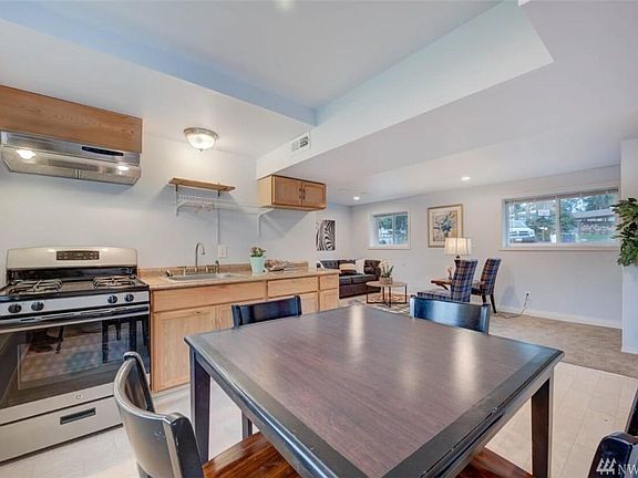 3rd image of 8720 NE 133rd Pl