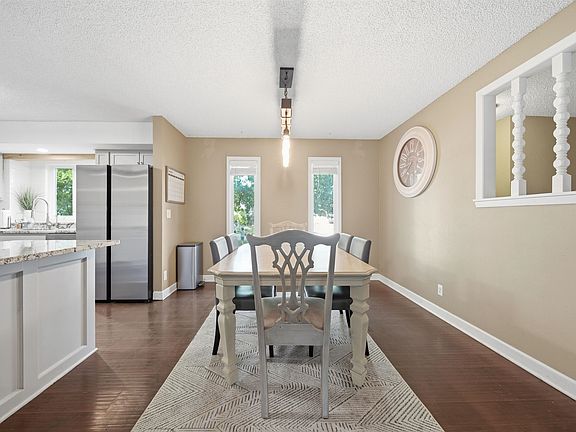 5th image of 1805 N Terry Ln