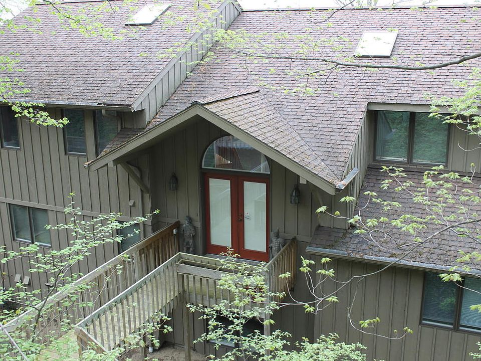 1st image of 12748 Highland Shores Dr