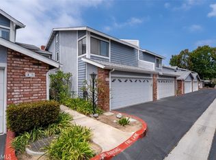 939 W 19th St, Costa Mesa, CA 92627