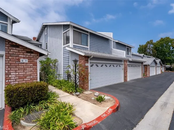 939 W 19th St, Costa Mesa, CA 92627