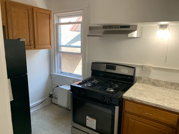 6218 Greene St Floor 3, Philadelphia, PA 19144