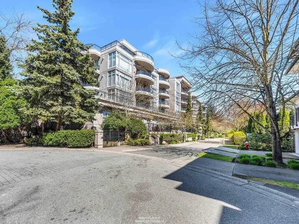 8480 Granville Ave #219, Richmond, BC V6Y 4E8