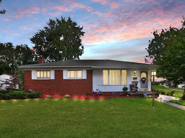 29206 Moulin Ave, Warren, MI 48088