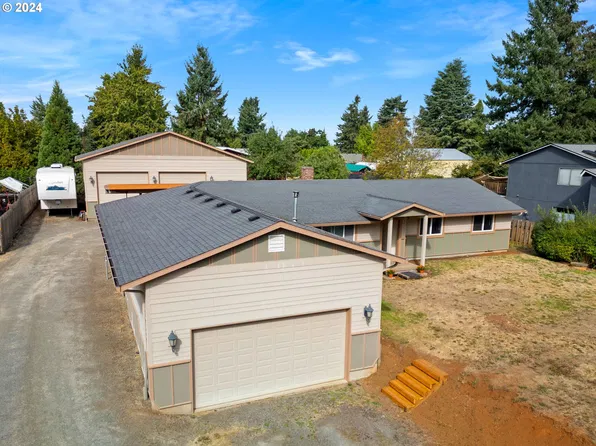 21615 S Cloudview Dr, Oregon City, OR 97045
