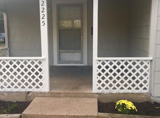 2225 N Fairview Ave, Wichita, KS 67204