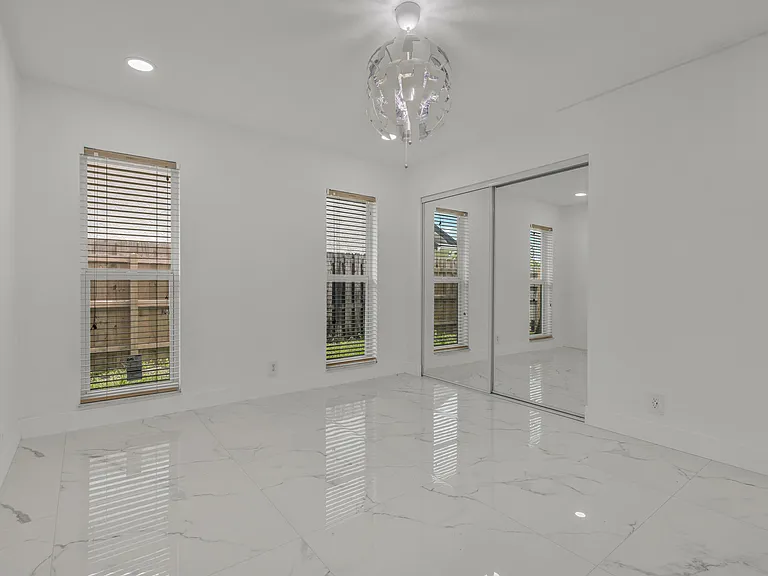 21452 Woodchuck Ln — Photo 47