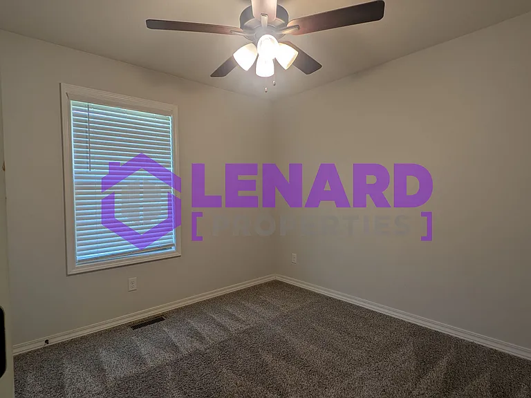 660 N Montego St — Photo 13