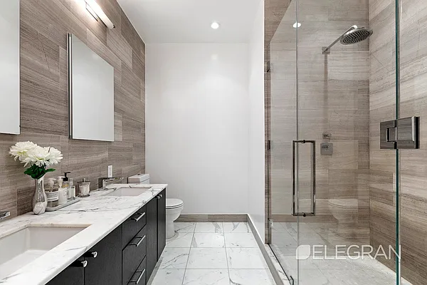 Sold by (Legacy) Elegran | media 7