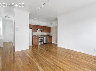 447 Hudson St #2F, New York, NY 10014