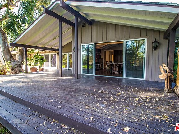2nd image of 3539 Cross Creek Ln