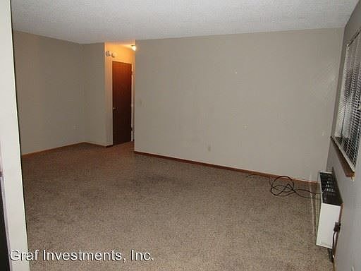 5th image of 1201 River Dr APT 34