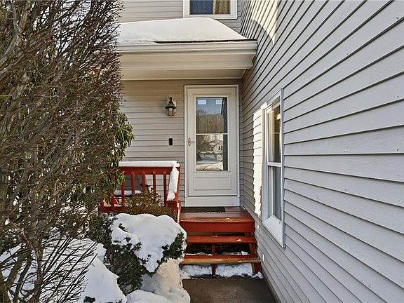 3rd image of 154 Bear Hill Rd APT 401