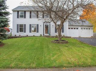 167 Wayfaring Ln, Rochester, NY 14612