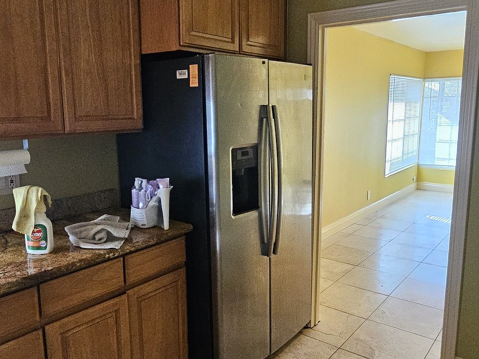 1st image of 24508 Leona Dr #1
