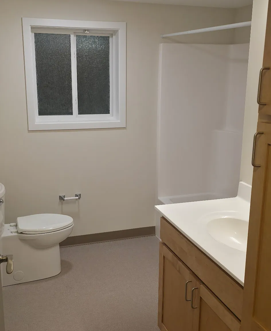 1420 W Kirkwood Ave — Photo 2