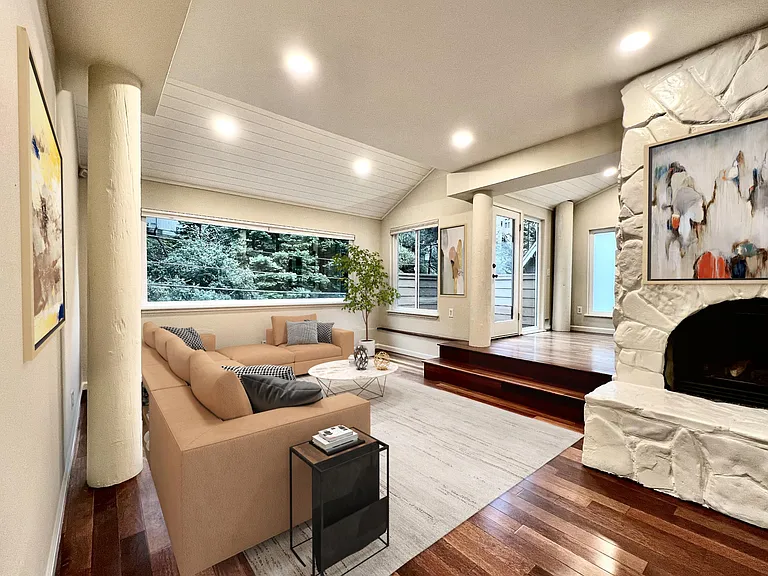 7765 Claremont Ave — Photo 8