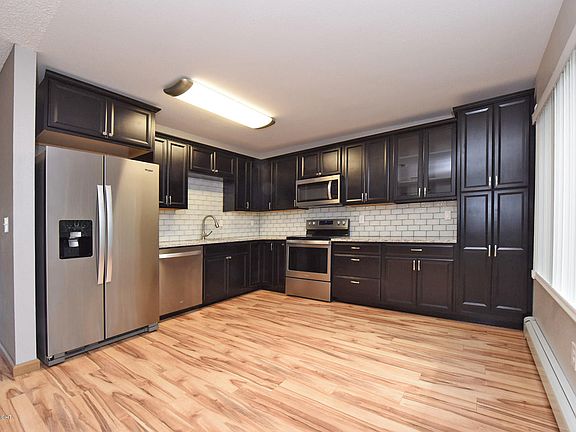 3rd image of 3100 Delta Dr