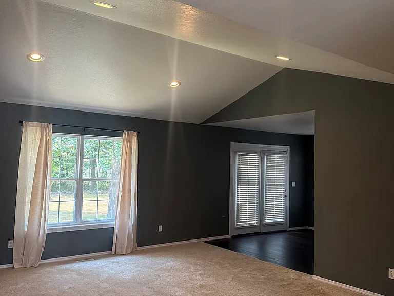 114 Randolph Dr #1 — Photo 3