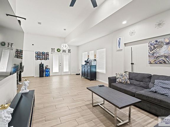 3rd image of 3202 Legacy Ln