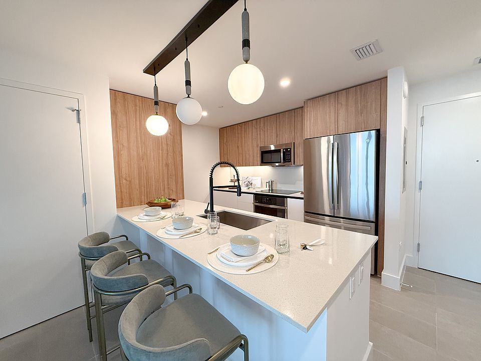 1st image of 700 NE 24th St #406