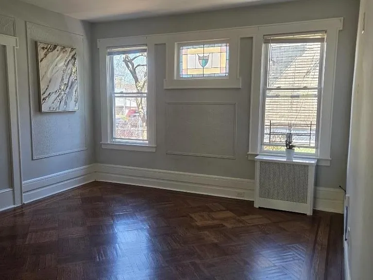136 Hobson St — Photo 3
