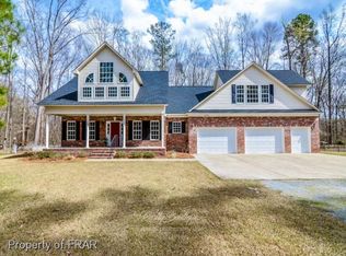 2776 Rivercliff Rd, Fayetteville, NC 28301