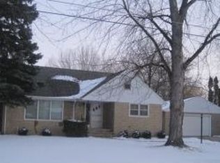 2333 E River Dr, Green Bay, WI 54301