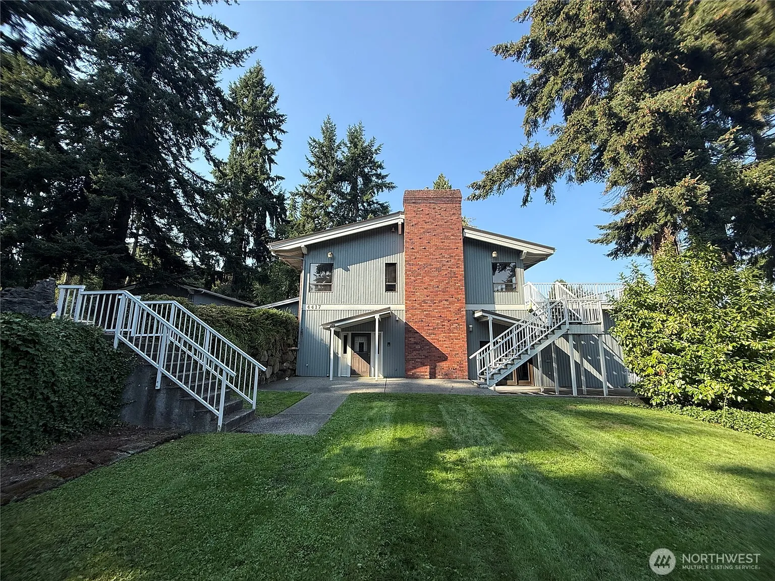 4417 Crescent Avenue photo 1