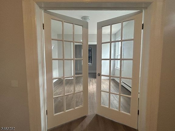 3rd image of 163 Dewey St #1