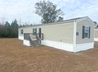 522 Milan Ave, Lumberton, NC 28358