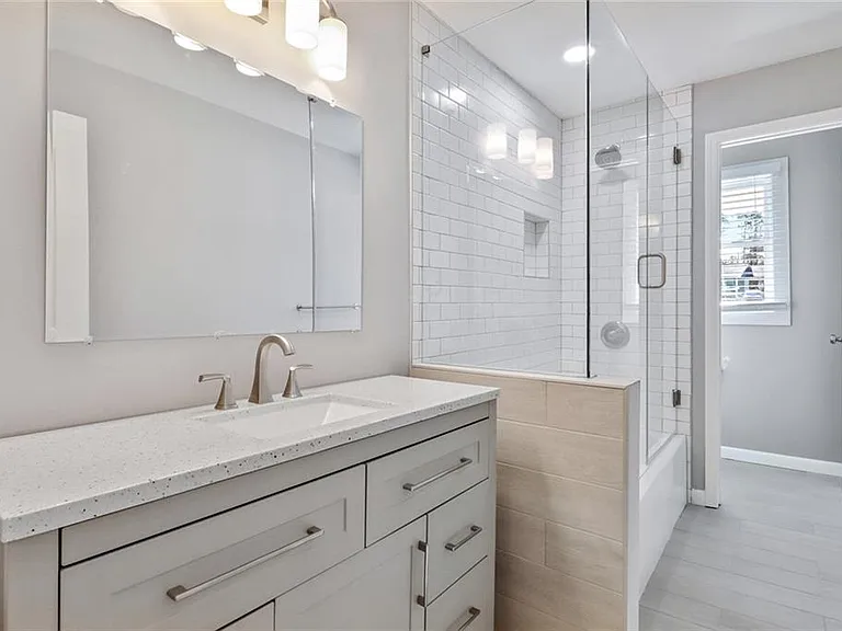 2341 Rubart Dr — Photo 22